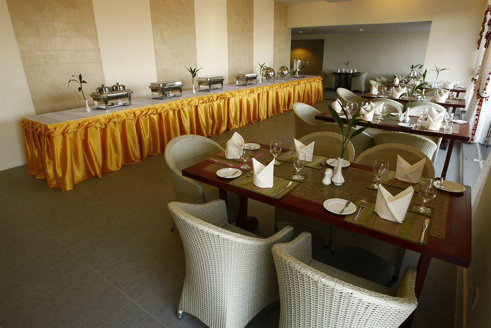 Altos Hotel Phnom Penh Zewnętrze zdjęcie