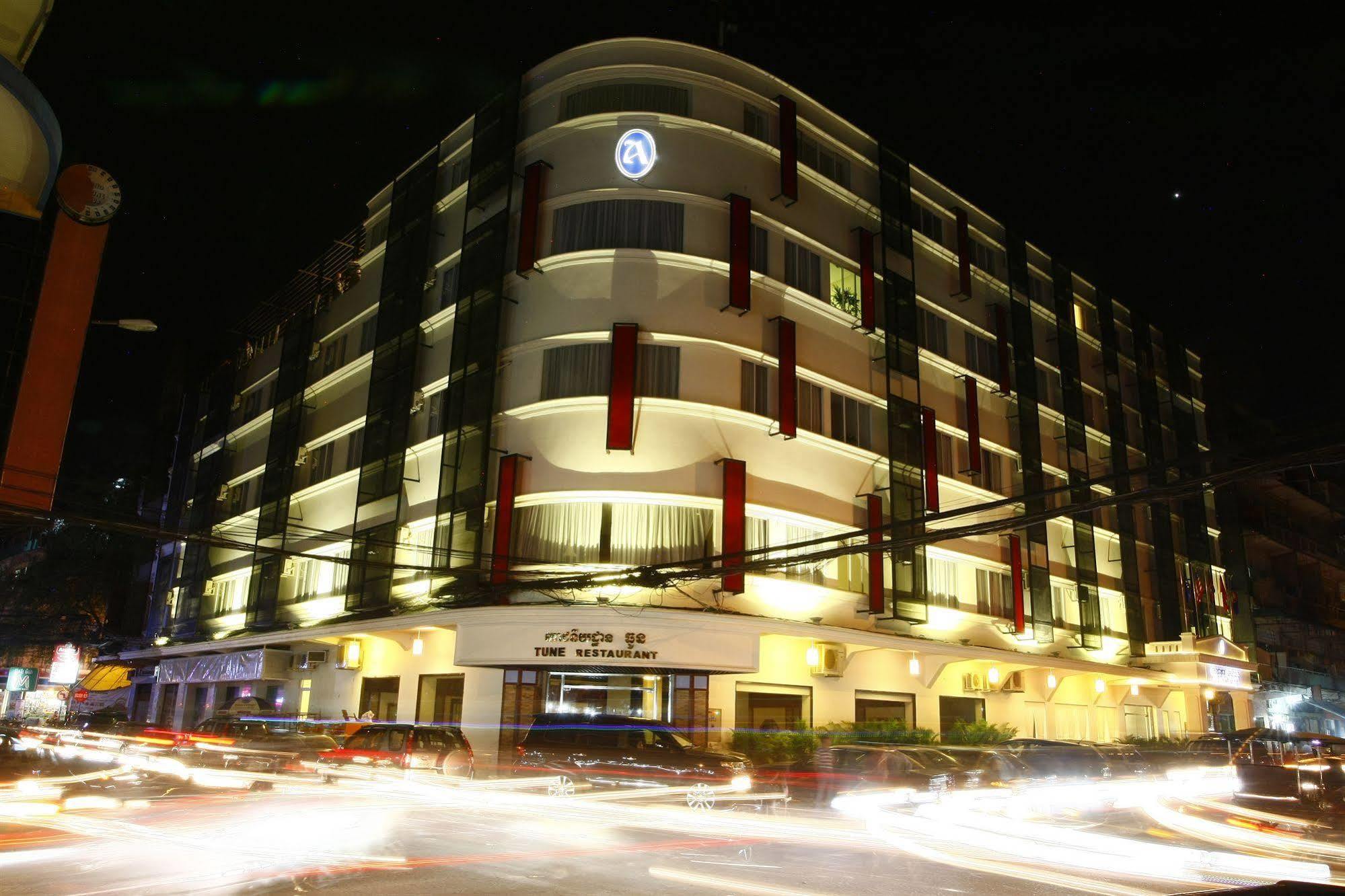 Altos Hotel Phnom Penh Zewnętrze zdjęcie